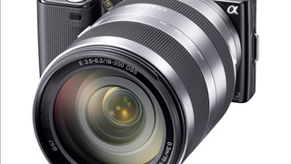 Sony NEX-3 and NEX-5 Cameras Receive Firmware Update for 3D Panoramas